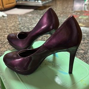 High heel pump shoes